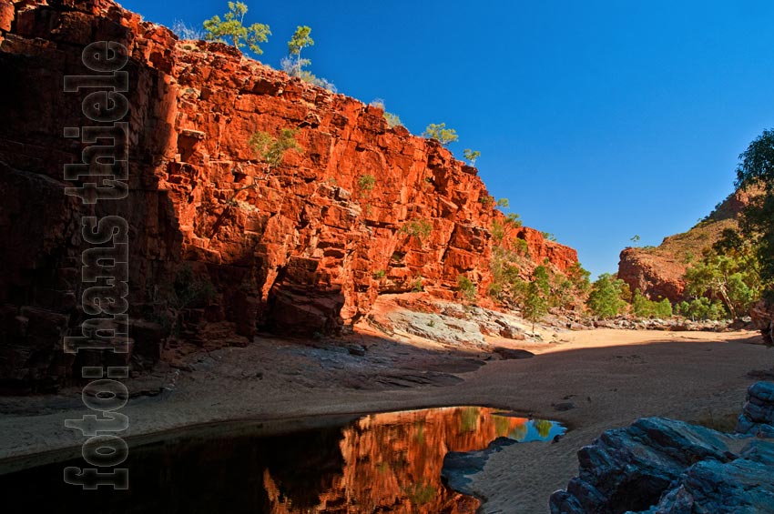 Macdonnell Ranges: Ormiston Gorge