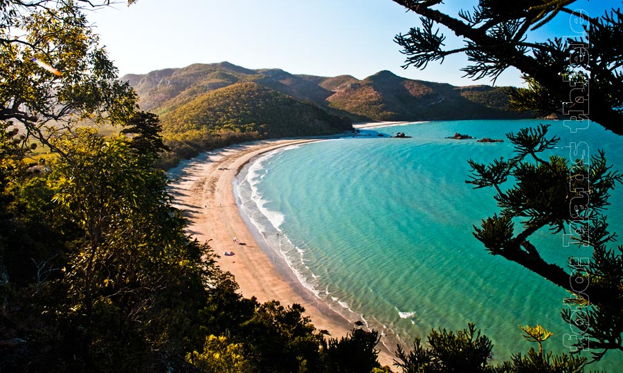 Cape Hillsborough, Strände zwischen erloschenen Vulkanen