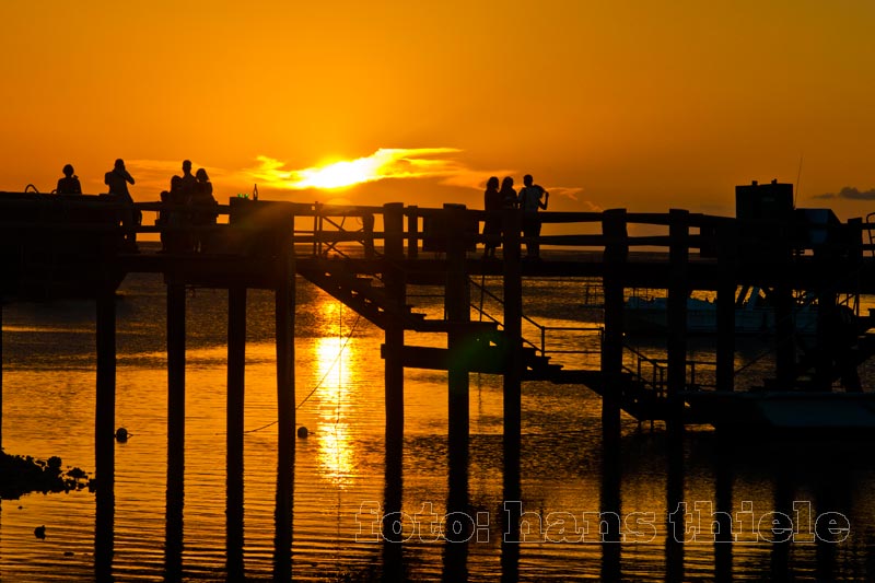 Die Brücke von Heron Island im Abendlicht