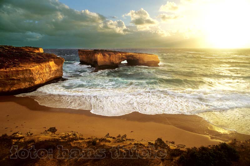 Port Campbell National Park: "London Bridge"